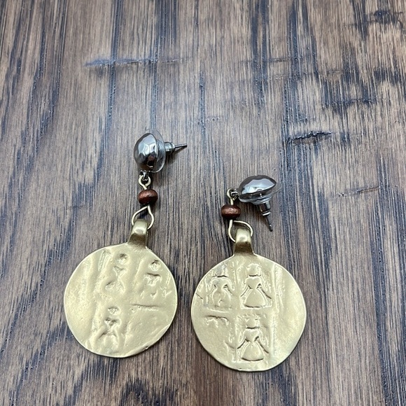 Chico’s Dangle Coin Earrings Mixed Metals Pierced stud earrings Long - Picture 2 of 10